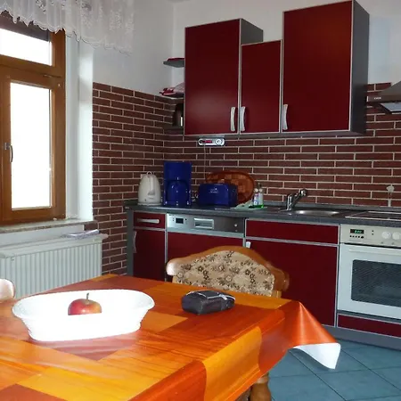 Mueritz - Apartmenthaus Zur Mueritz 아파트